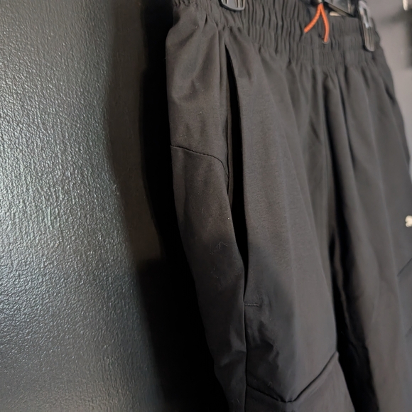 Puma Cargo Joggers Black Men's BNWT - Picture 7 of 16